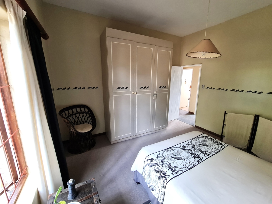 6 Bedroom Property for Sale in Noorsekloof Eastern Cape